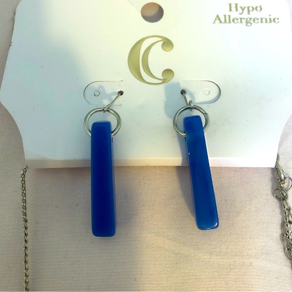 Blue Statement Necklace and Earrings - Picture 2 of 3